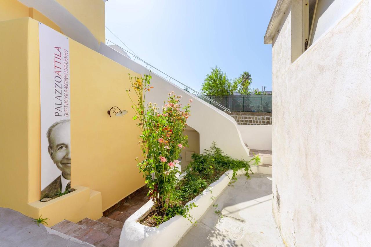 Palazzo Attila - Gioia Apartments Procida Exterior photo