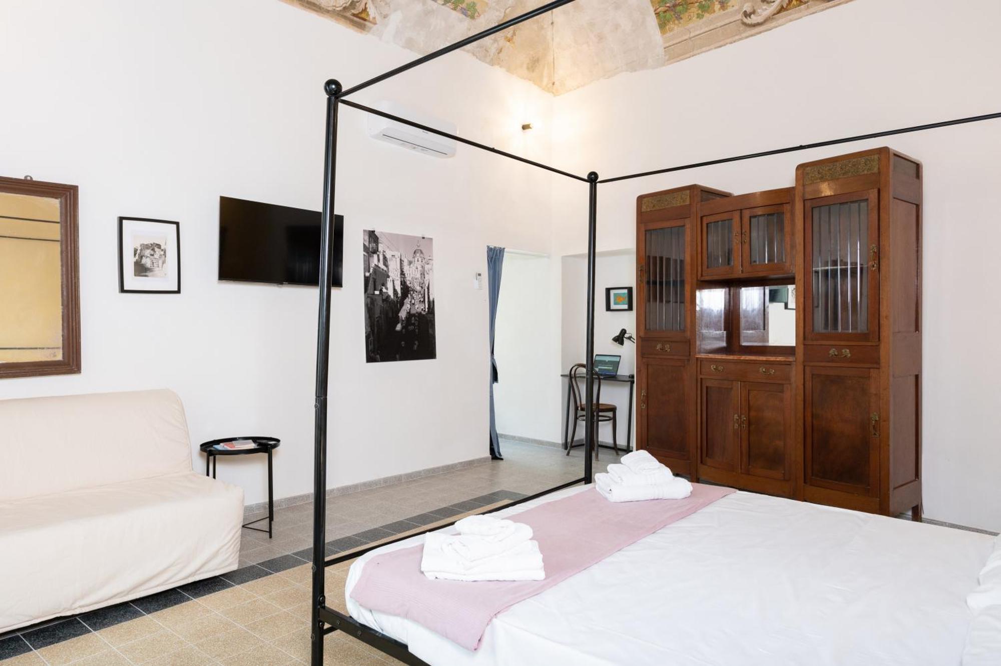 Palazzo Attila - Gioia Apartments Procida Exterior photo